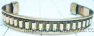 KBLK05012 Startling Beauty In Fashion Bracelet