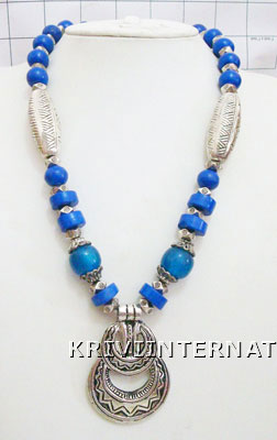 KNLL02028 Striking Fashion Jewelry Necklace