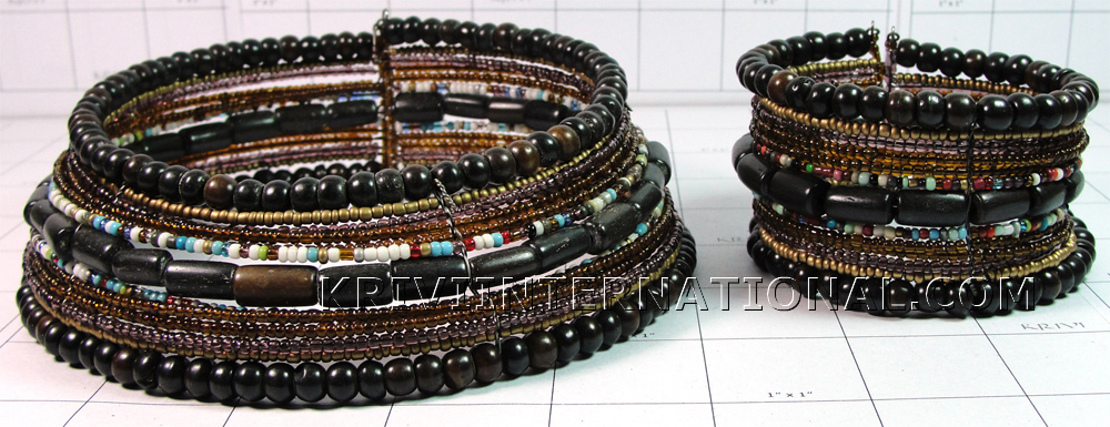 KNLL11C02 Striking Fashion Jewelry Necklace Bracelet Set