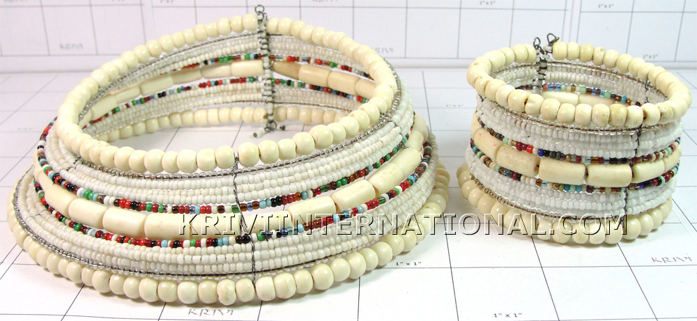 KNLL11E02 Beautifully Fashion Jewelry Necklace Bracelet Set