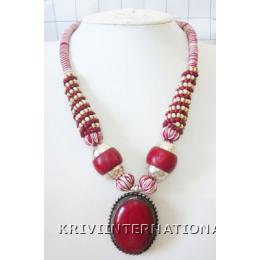 KNLL02018 Striking Fashion Jewelry Necklace