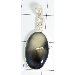 KPLL09052 Stylish White Metal Onyx Pendant