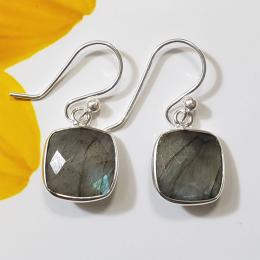 SAEMK08015 Gorgeous Sterling Silver Briolette and Checker cut Labradorite Bejal Earring