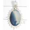 KPLL09030 Exclusive White Metal Onyx Pendant