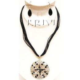 KNKR08018 Fashion Beaded Necklace